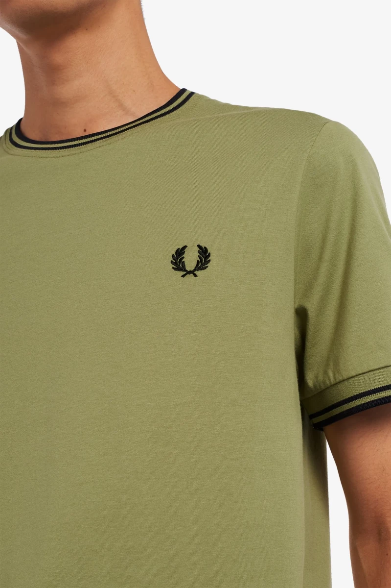 fred perry m1588 p05 sage green