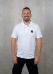 563244