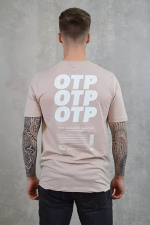 OFF THE PITCH division slim fit tee 701 dusty pink
