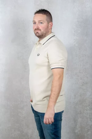 Fred Perry m3600 u87 oatmeal/ecru/blk