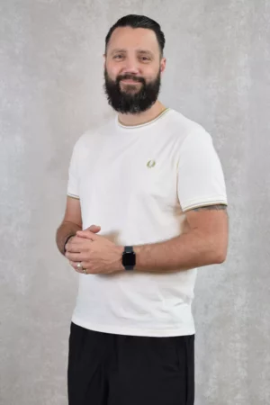 Fred Perry m1588 v17 ecru/oat/wrmston