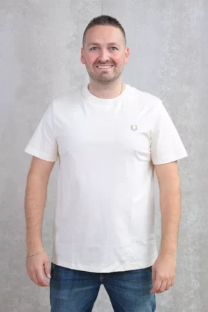 Fred Perry m1600 v37 ecru/warm stone