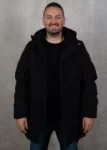 623433