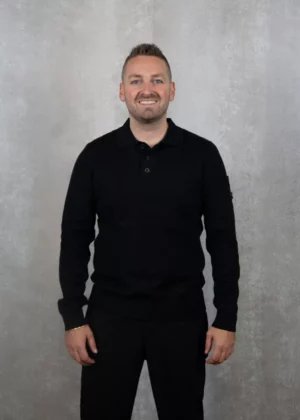 Quotrell couteux knitted button up black