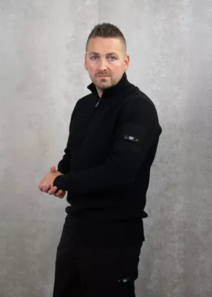 Quotrell d'azur knitted halfzip black