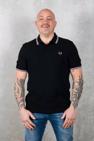 Fred Perry m3600 v04 blk/ecru/dustros