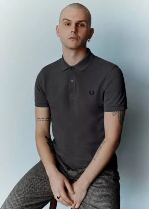 Fred Perry m6000 g85 gunmetal