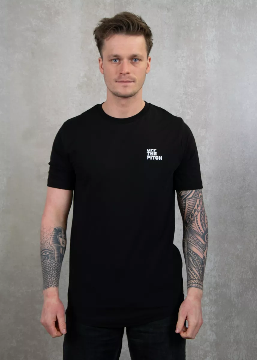 OFF THE PITCH fullstop slim fit tee 998 black