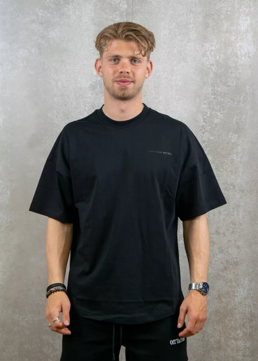 OFF THE PITCH season oversized tee 998 black
