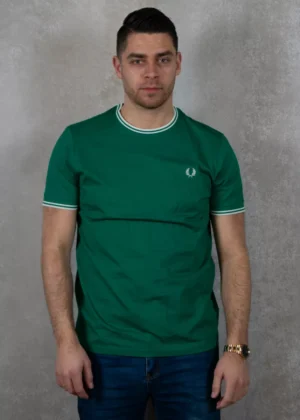 Fred Perry m1588 y37 label green/ecru