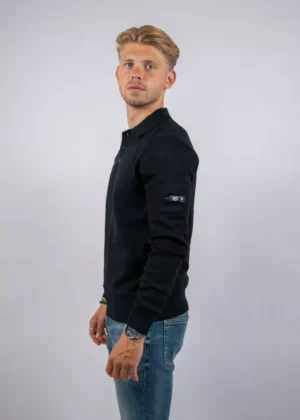 Quotrell couteux knitted button up black
