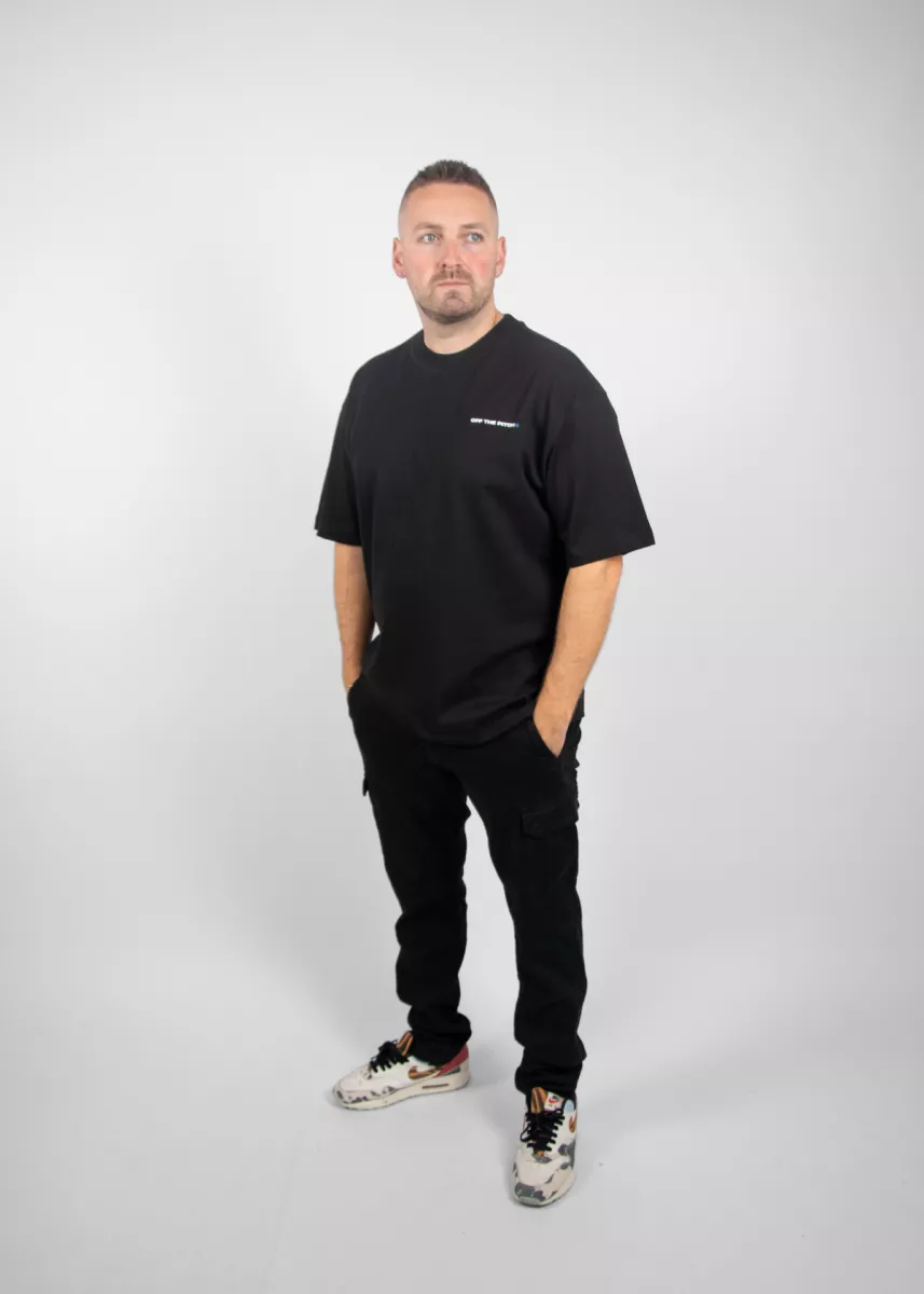 OFF THE PITCH world loose fit tee 998 black