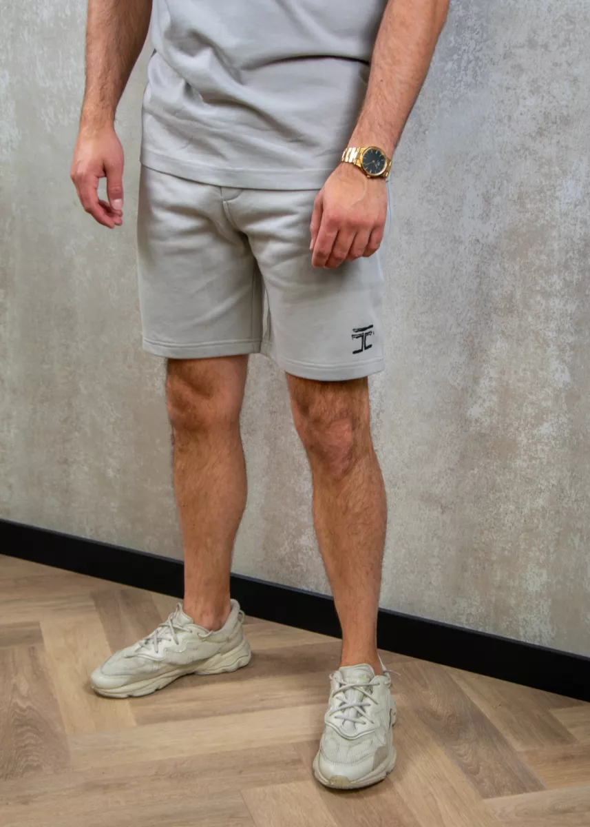 Jorcustom artist short grey