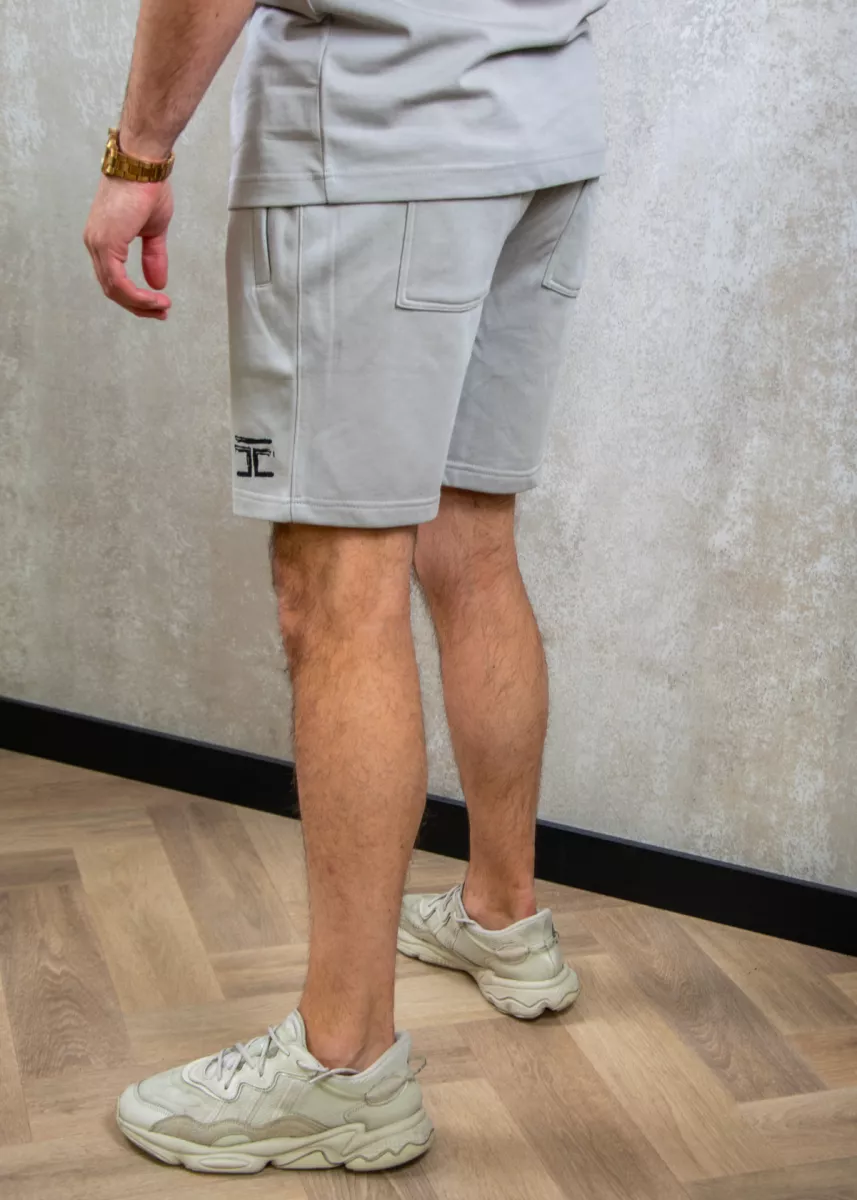 Jorcustom artist short grey