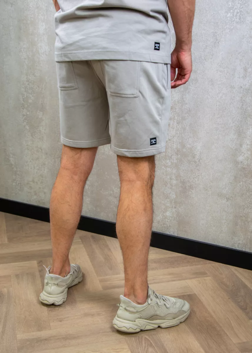 Jorcustom artist short grey