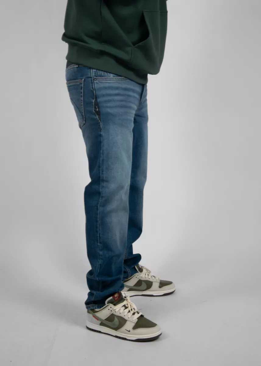 Chasin' 11120009 d20 mid blue denim