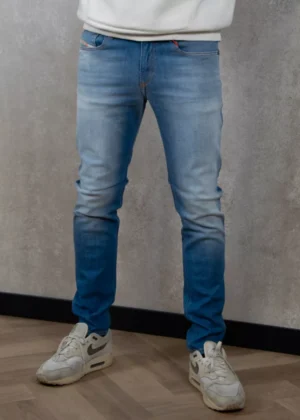 Diesel 0bmbq 01 sleenker